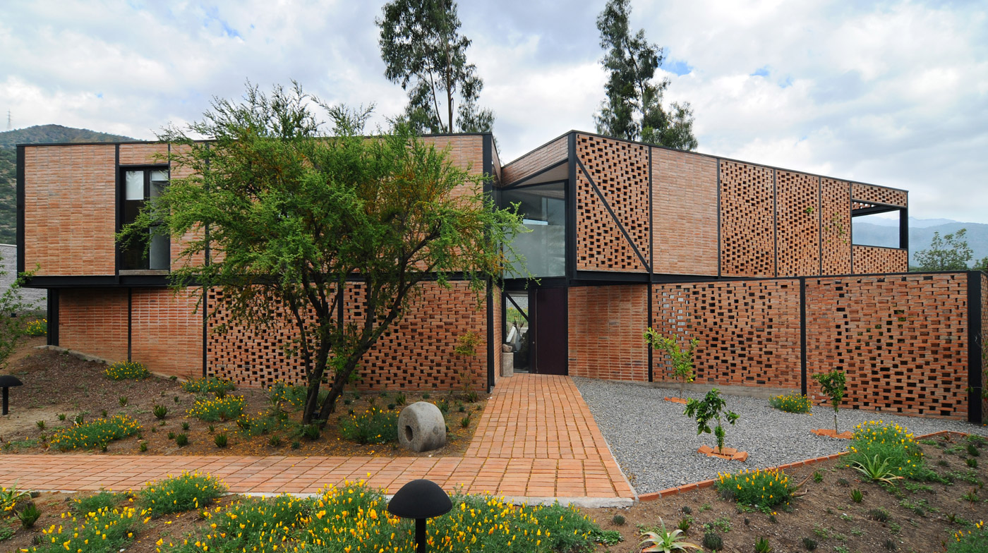Casa 4M utilizó ladrillo santiago cerámica santiago