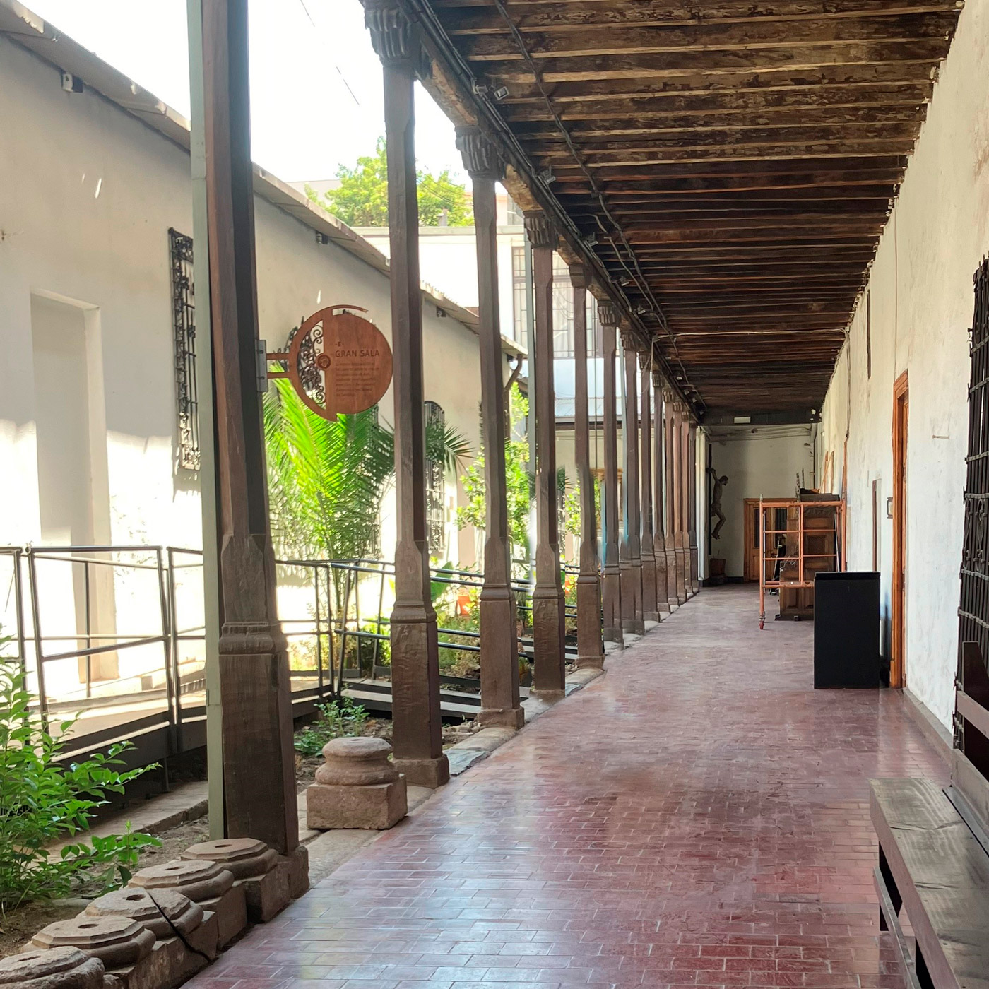 Convento San Francisco utilizó baldosín cerámica santiago